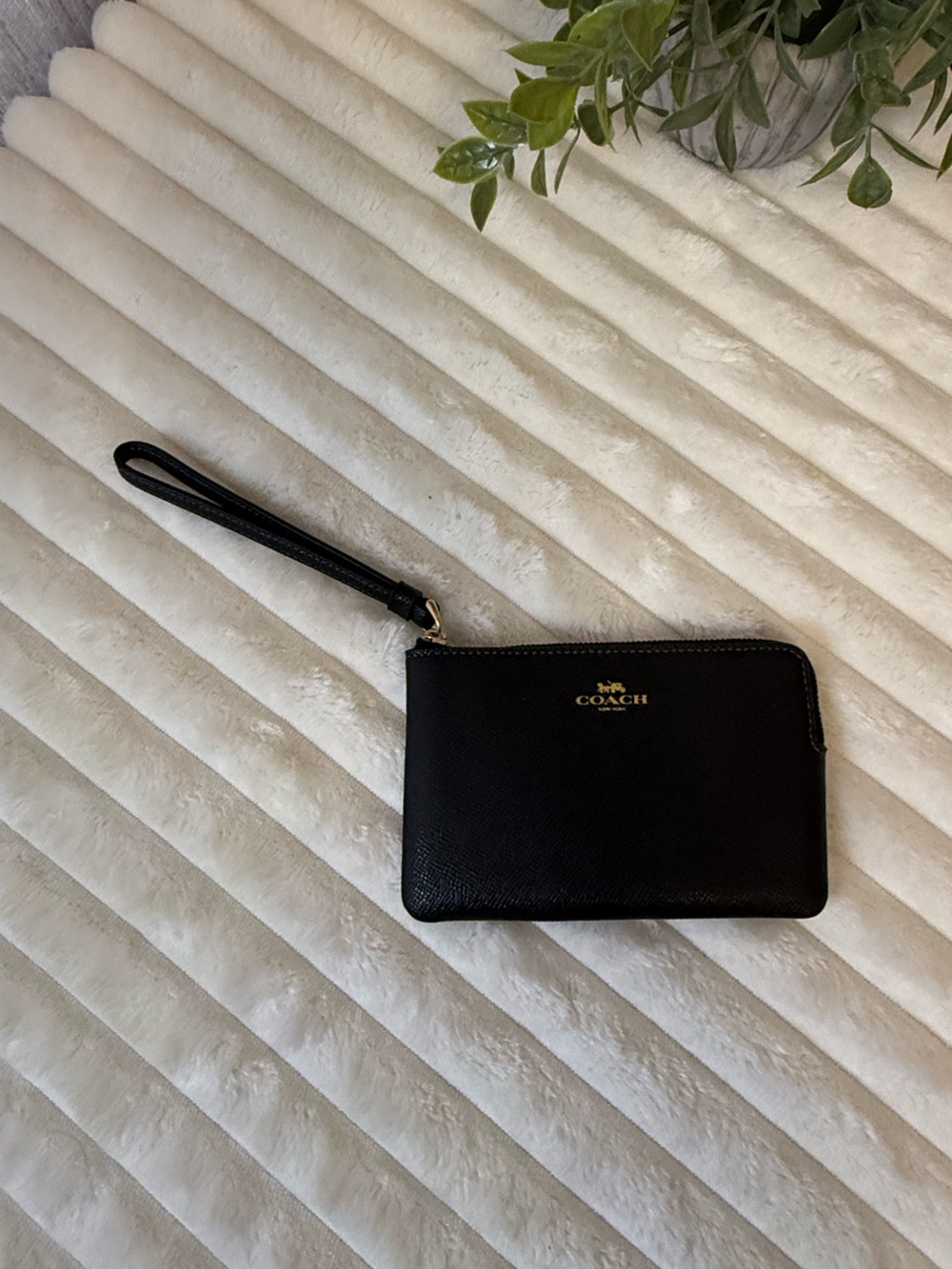 Coach Corner Zip Wristlet - Picture 10 of 11